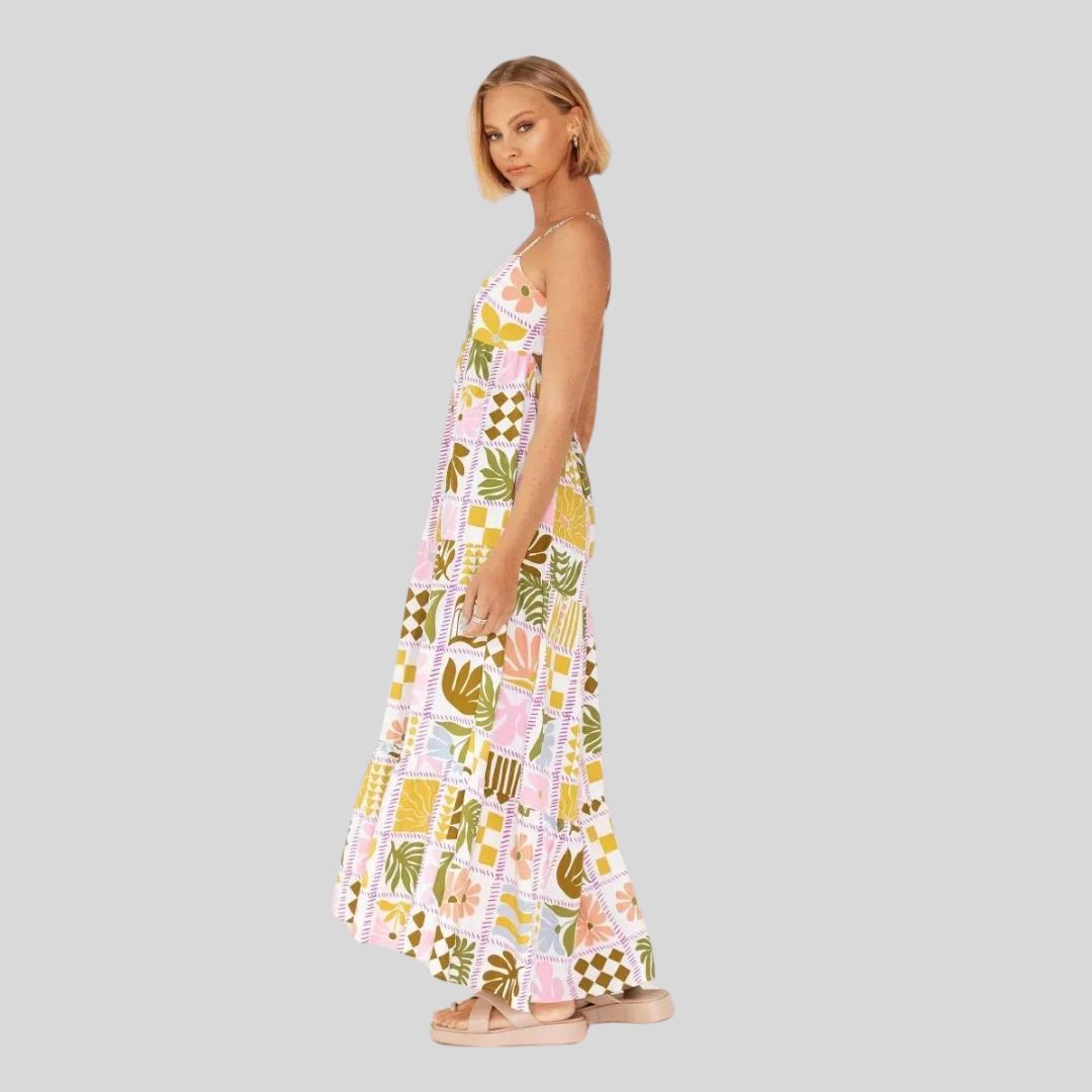 Bella Vita - Summer maxi dress with delicate prints