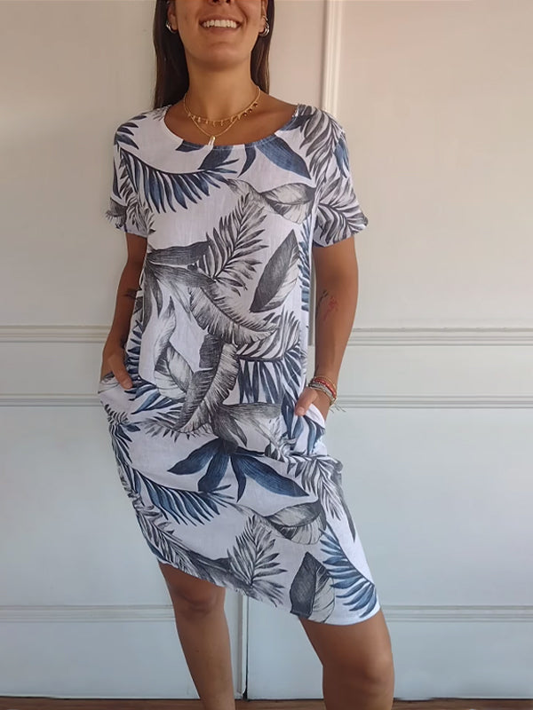 Annelinne - Comfortable Dress With Round Neckline