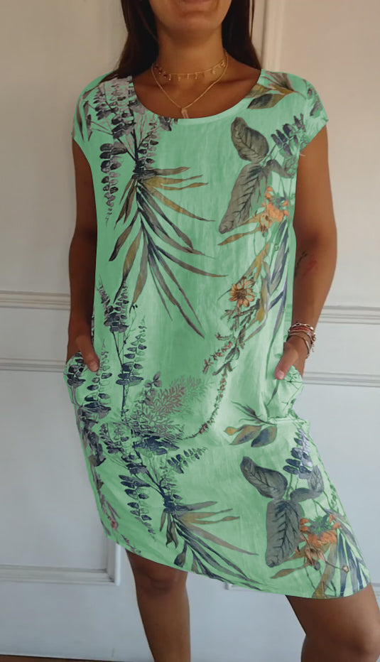 Annelinne - Comfortable Dress With Round Neckline