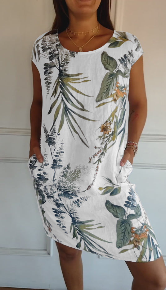 Annelinne - Comfortable Dress With Round Neckline