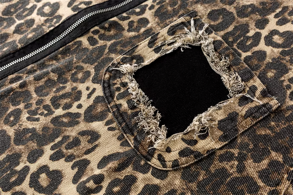 Retro leopard print washed denim jacket for women