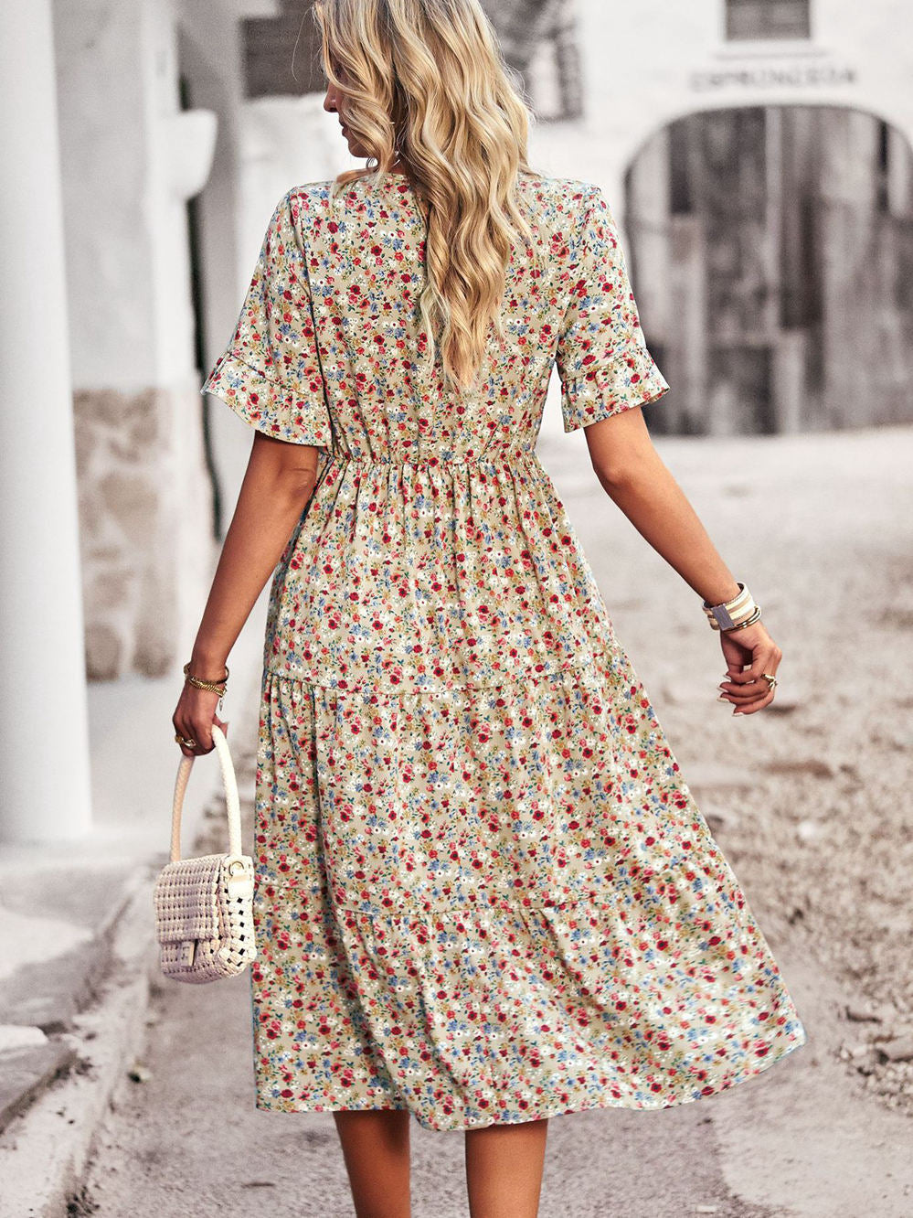Carol - Fashionable elegant dress with V-neck for women