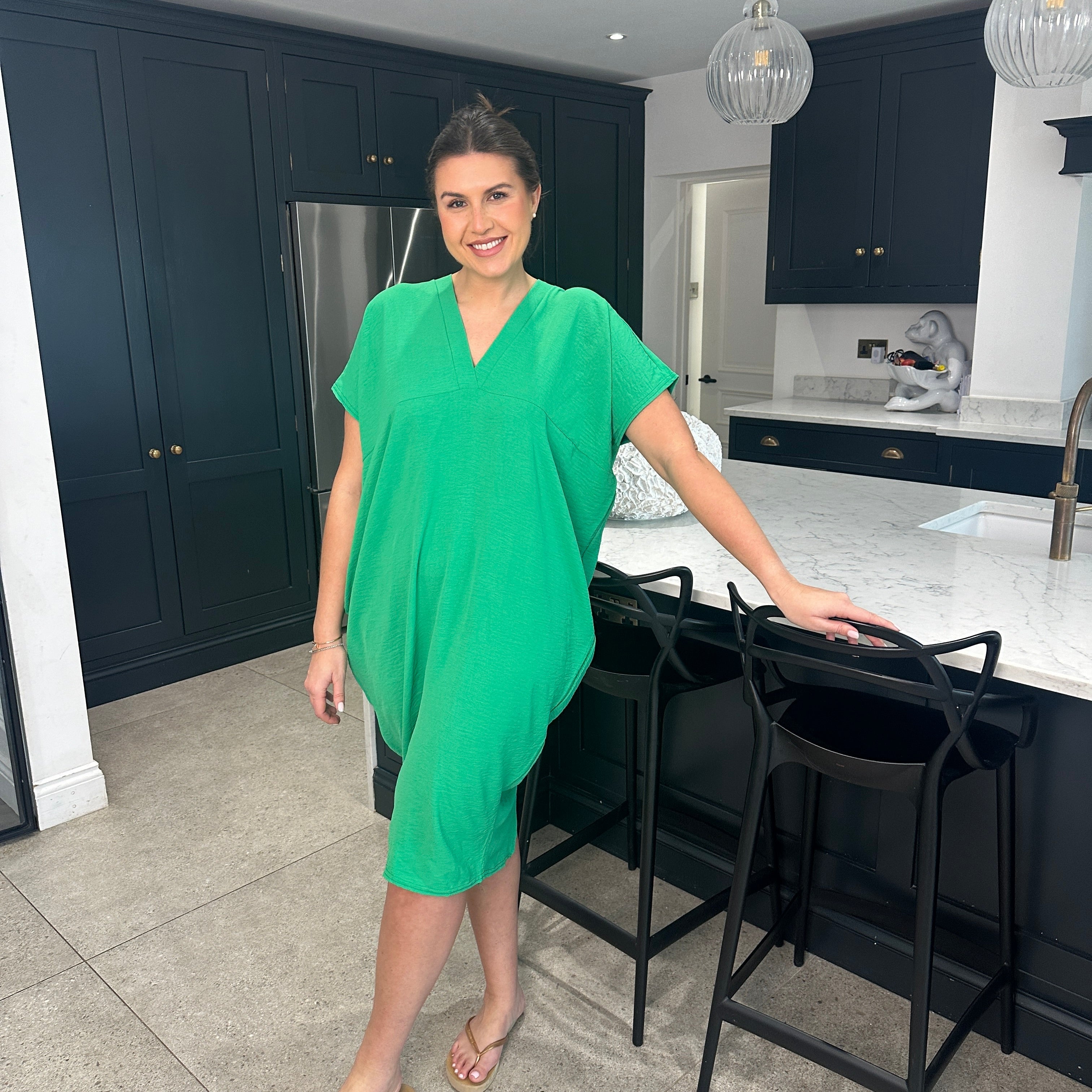Faylinn - Comfortable dress with V-neckline