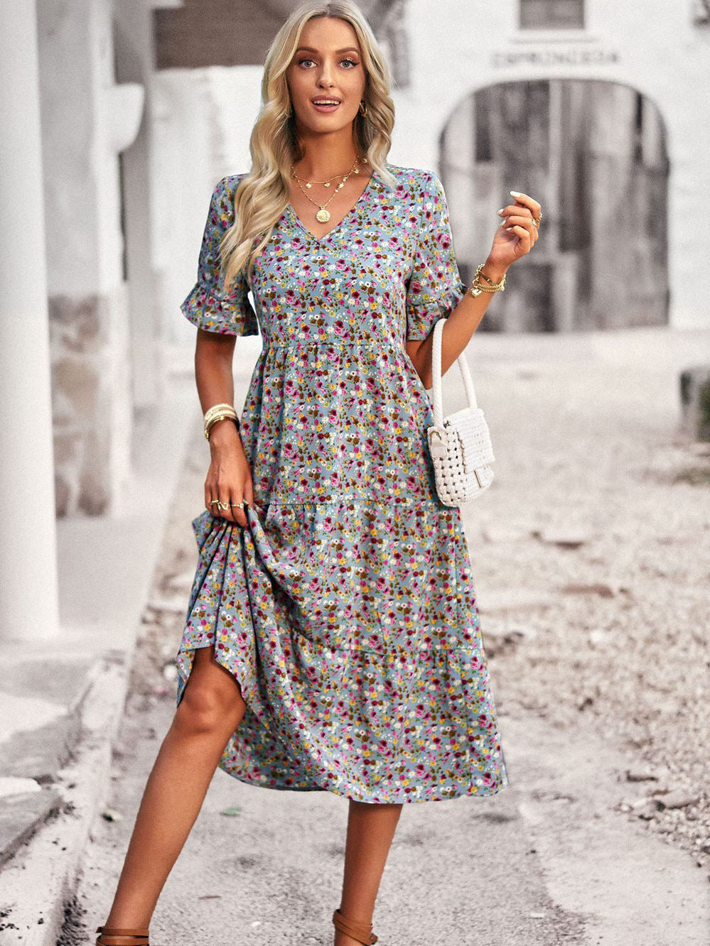 Carol - Fashionable elegant dress with V-neck for women