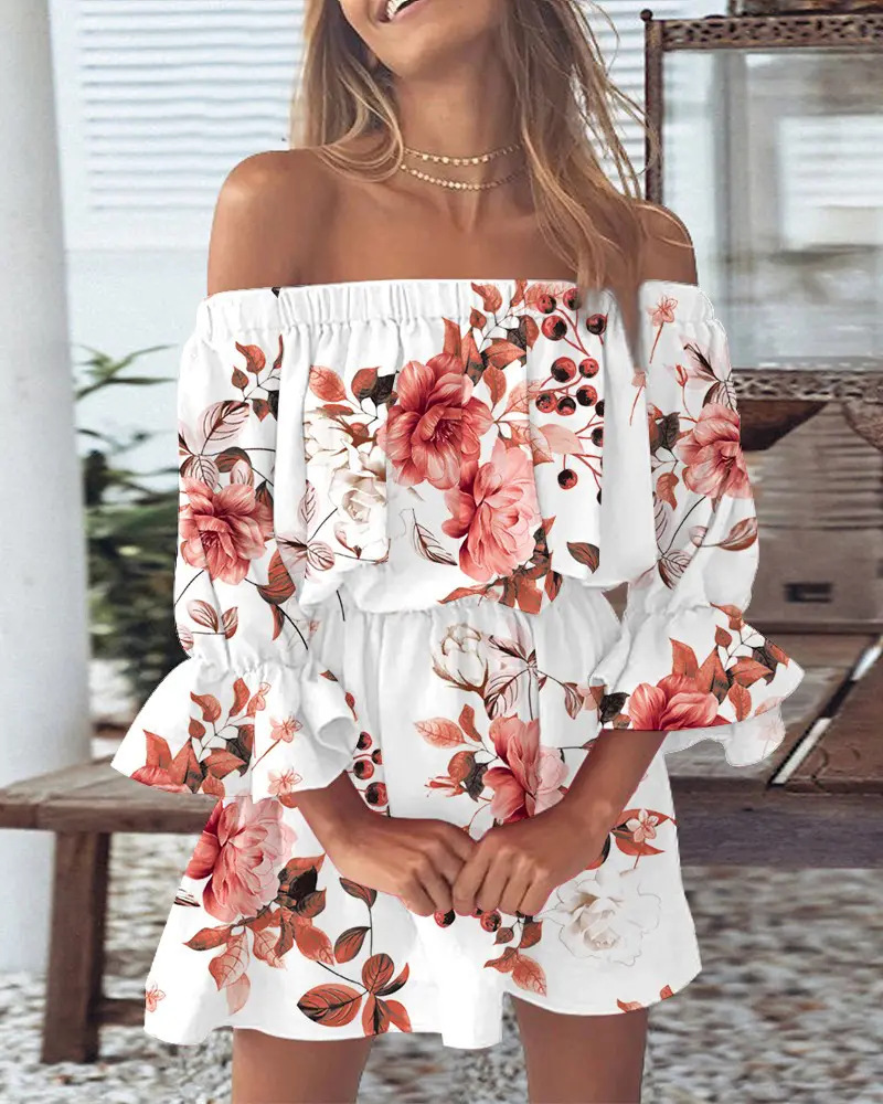 Kathleen - Off-the-shoulder dress with boho leaf print