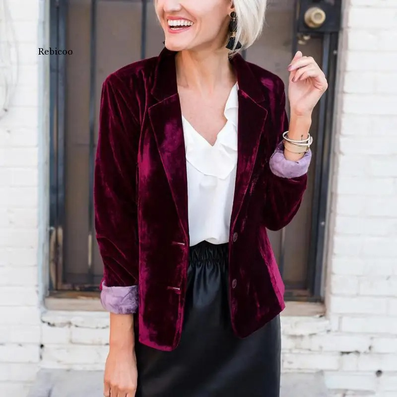 Fashionable blazer for women