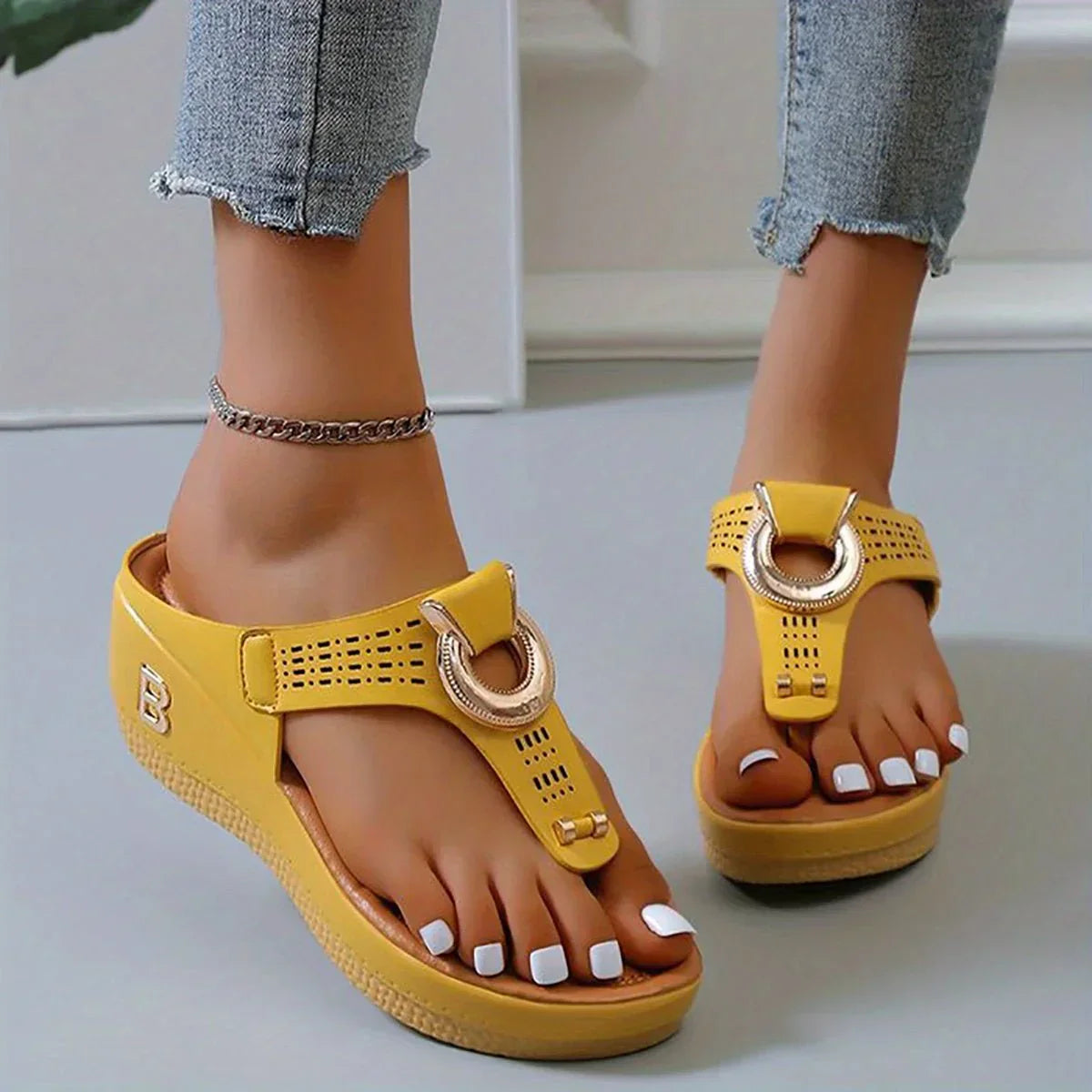 Relaxed and supportive orthopedic general Sandals