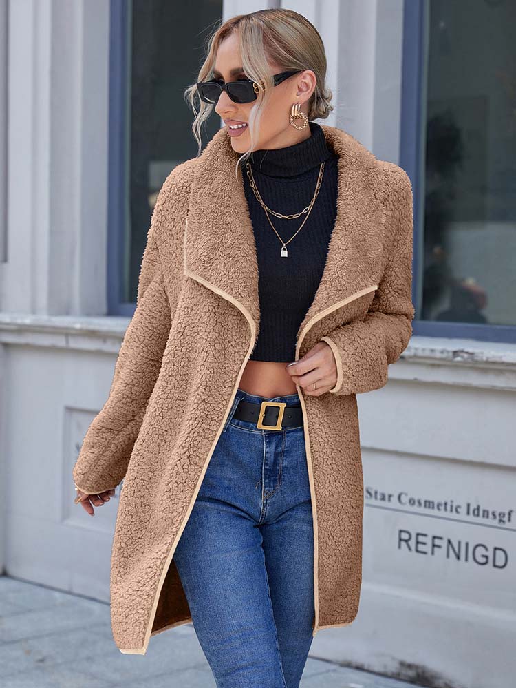 Stylish water-resistant coat for women