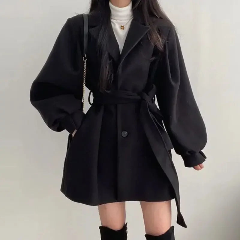Women's Trench Coat - Oversized Fit - Wide Lapel - Belted Waist - Button Closure