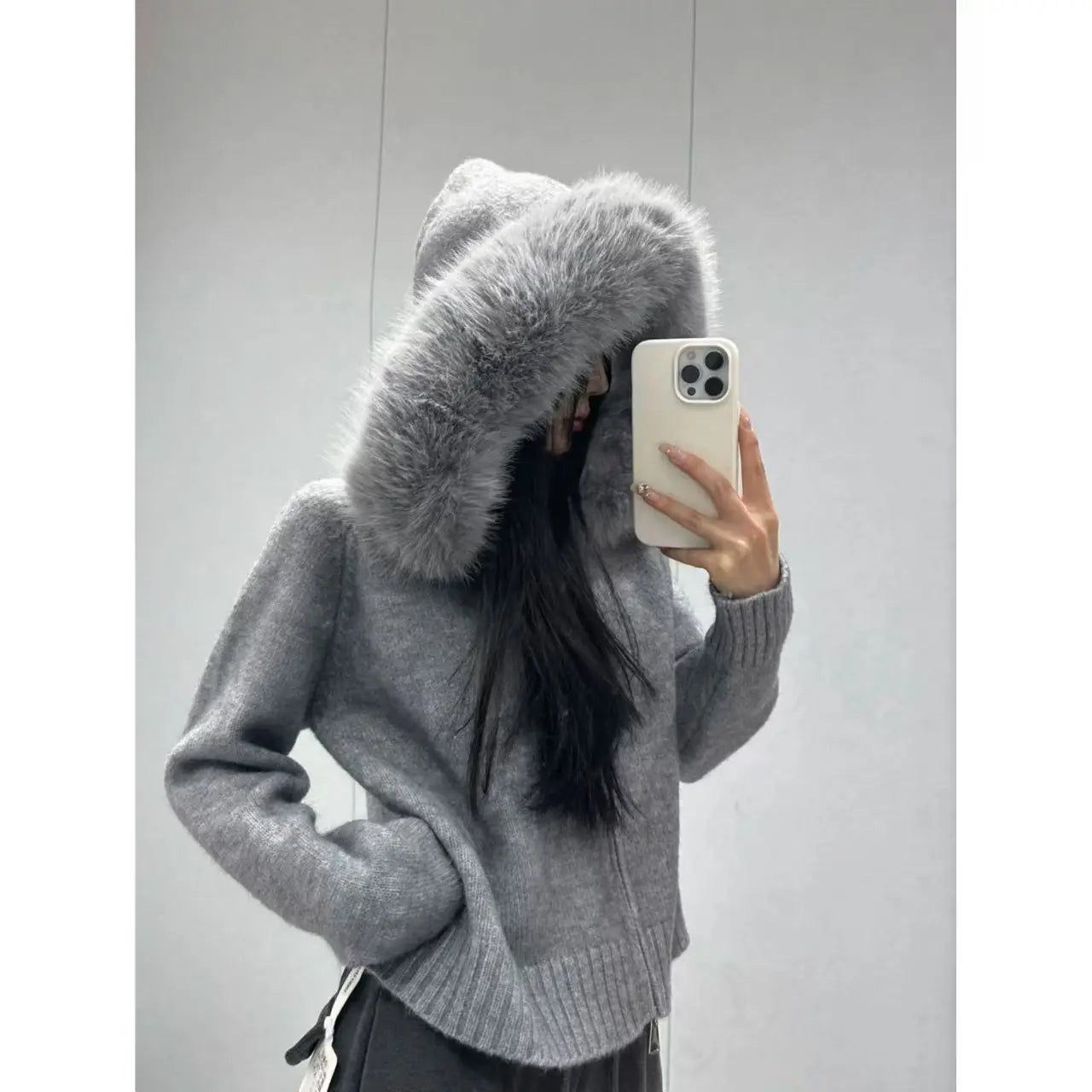 Women's Long-Sleeve Hoodie Jacket with Detachable Fur Collar - Stylish and Versatile Outerwear