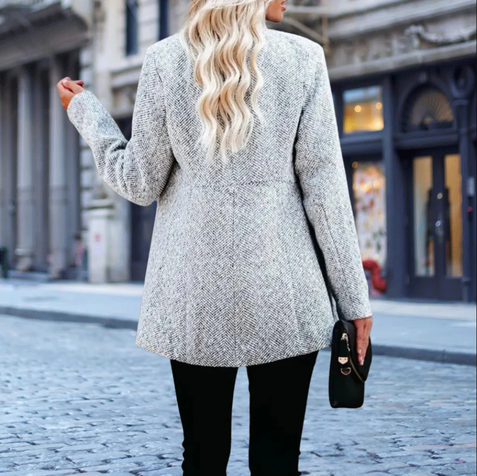 Stylish formal blazer for women