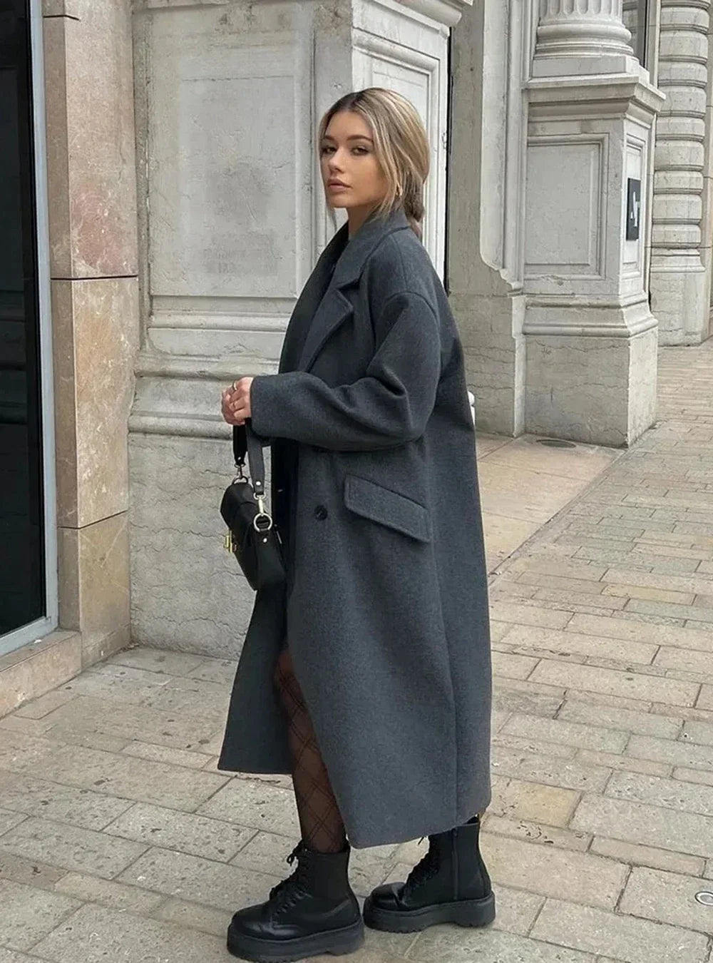 Chic double-breasted trench coat for women