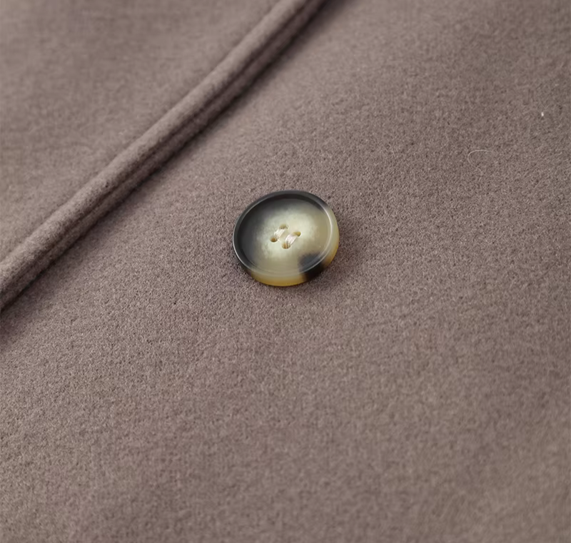 Elegant double-breasted woolen coat for women