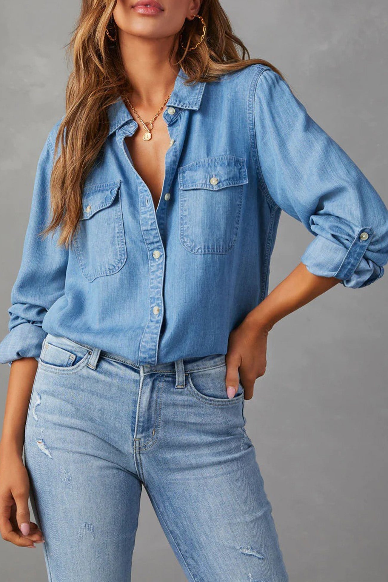 Women's Denim Button-Up Blouse - Long Sleeve - Relaxed Fit - Chest Pockets