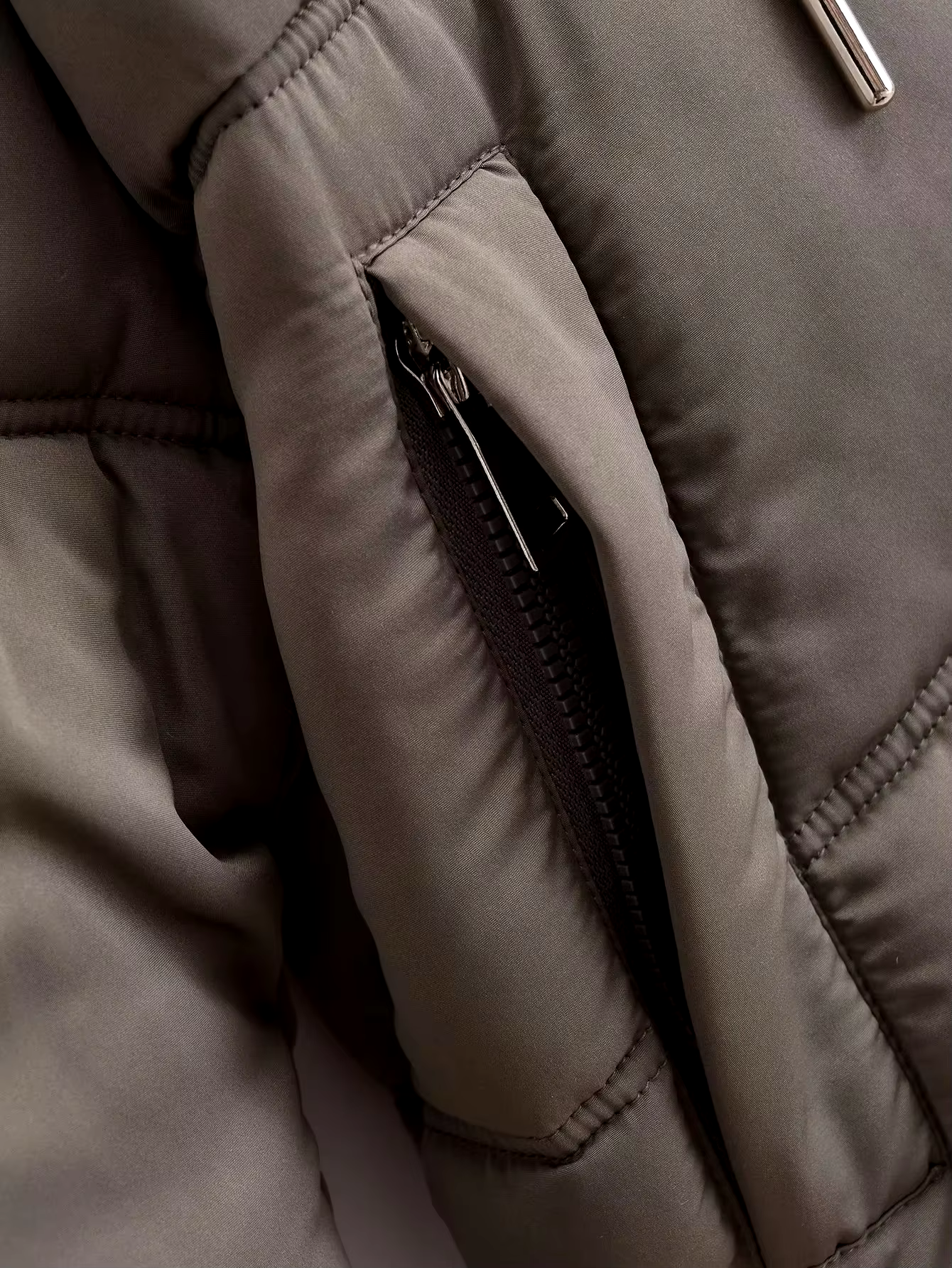 Cold-proof solid parka jacket for women