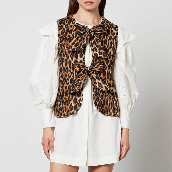 Leopard Print Spring Vest – Lightweight, Stylish & Breathable for Seasonal Chic