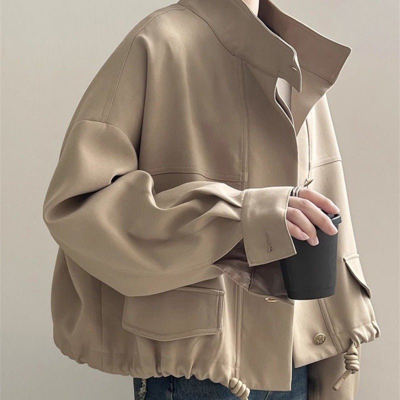 Classic short trench coat for women