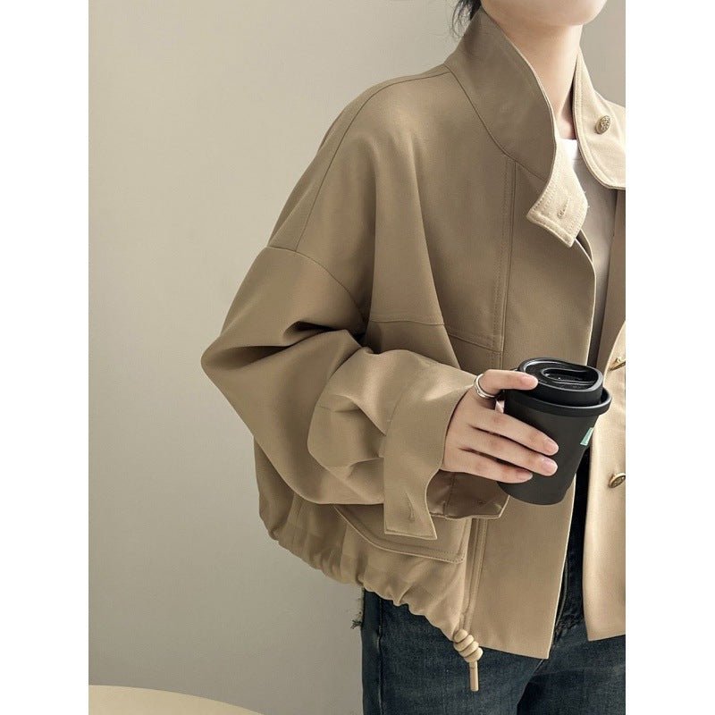 Classic short trench coat for women