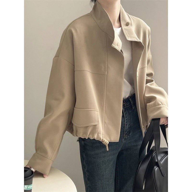 Classic short trench coat for women