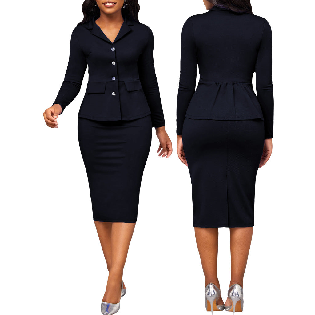 Two-piece ladies' suit with white collar and long sleeves