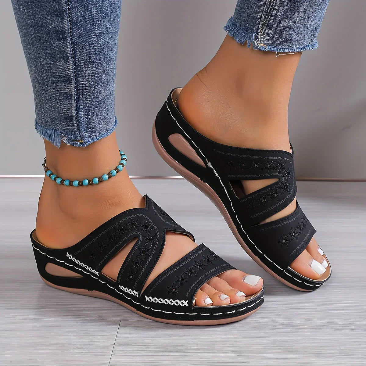 Supportive and trendy orthopedic general Sandals