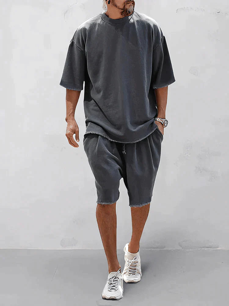 Loose shirt and shorts tracksuit for men