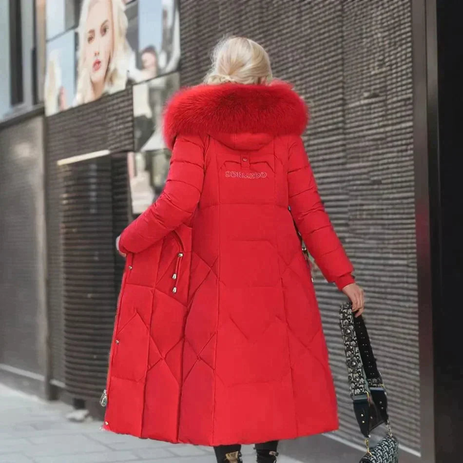 Stylish Italian coat with faux fur