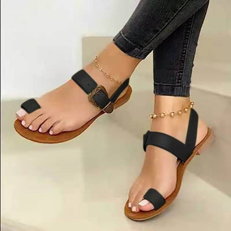 Comfort Flat sandals with toe buckle Casual sandals