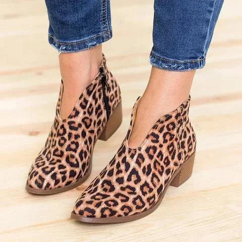 Sexy women's boots with v-neck and zipper