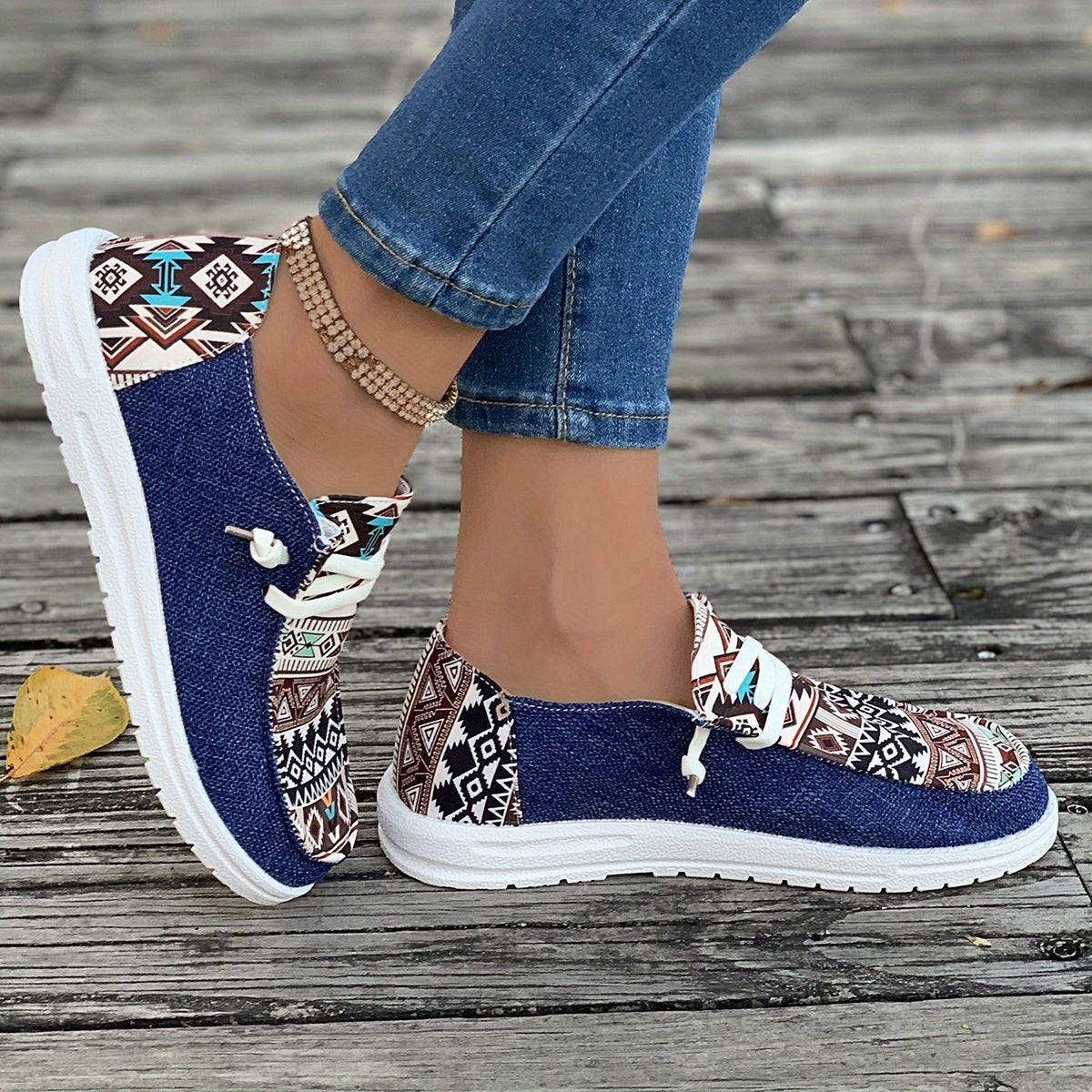 Sarah - Canvas shoes with print