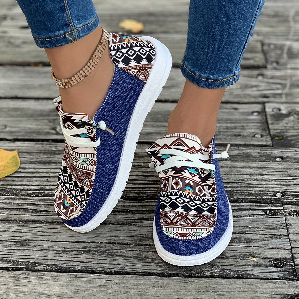 Sarah - Canvas shoes with print