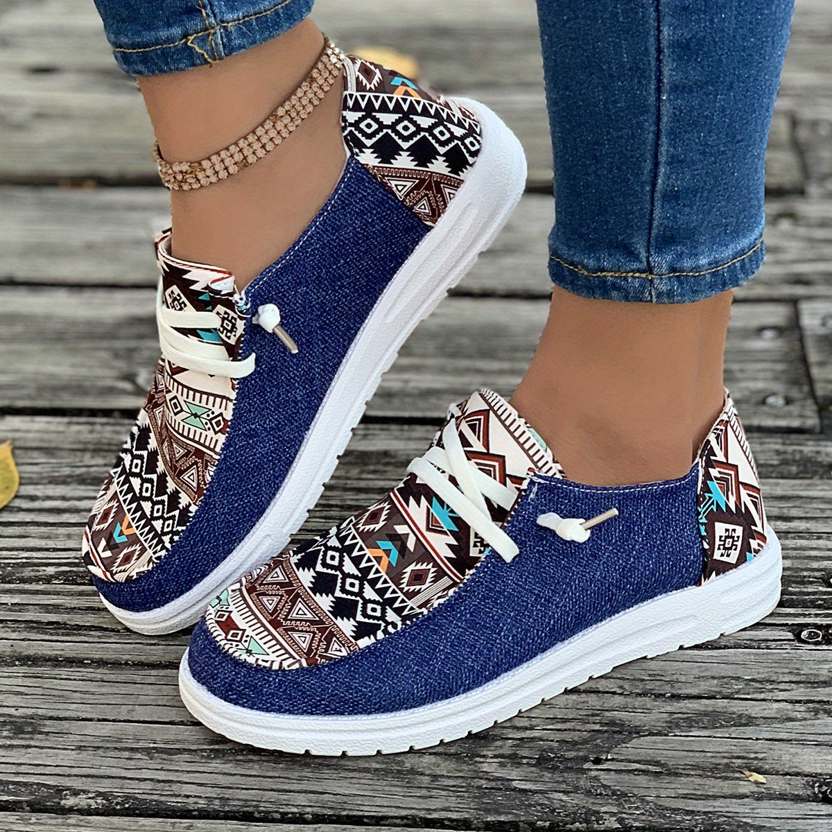 Sarah - Canvas shoes with print