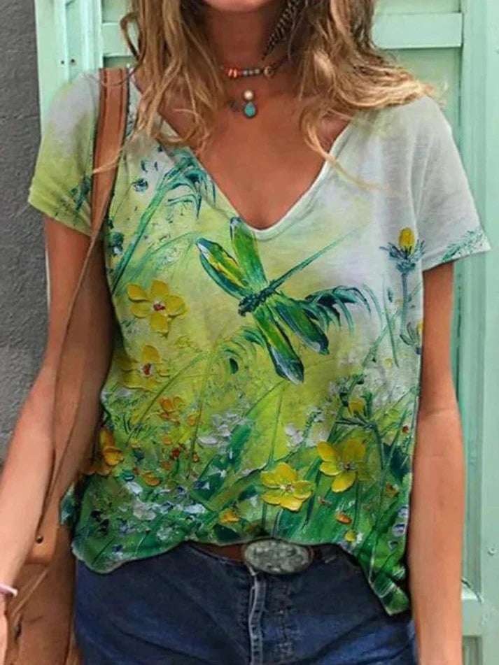 T-shirt with v-neck painting floral art