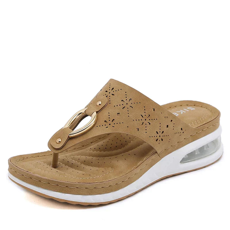 Comfortable Slippers with Wedge Heel and Air Cushions