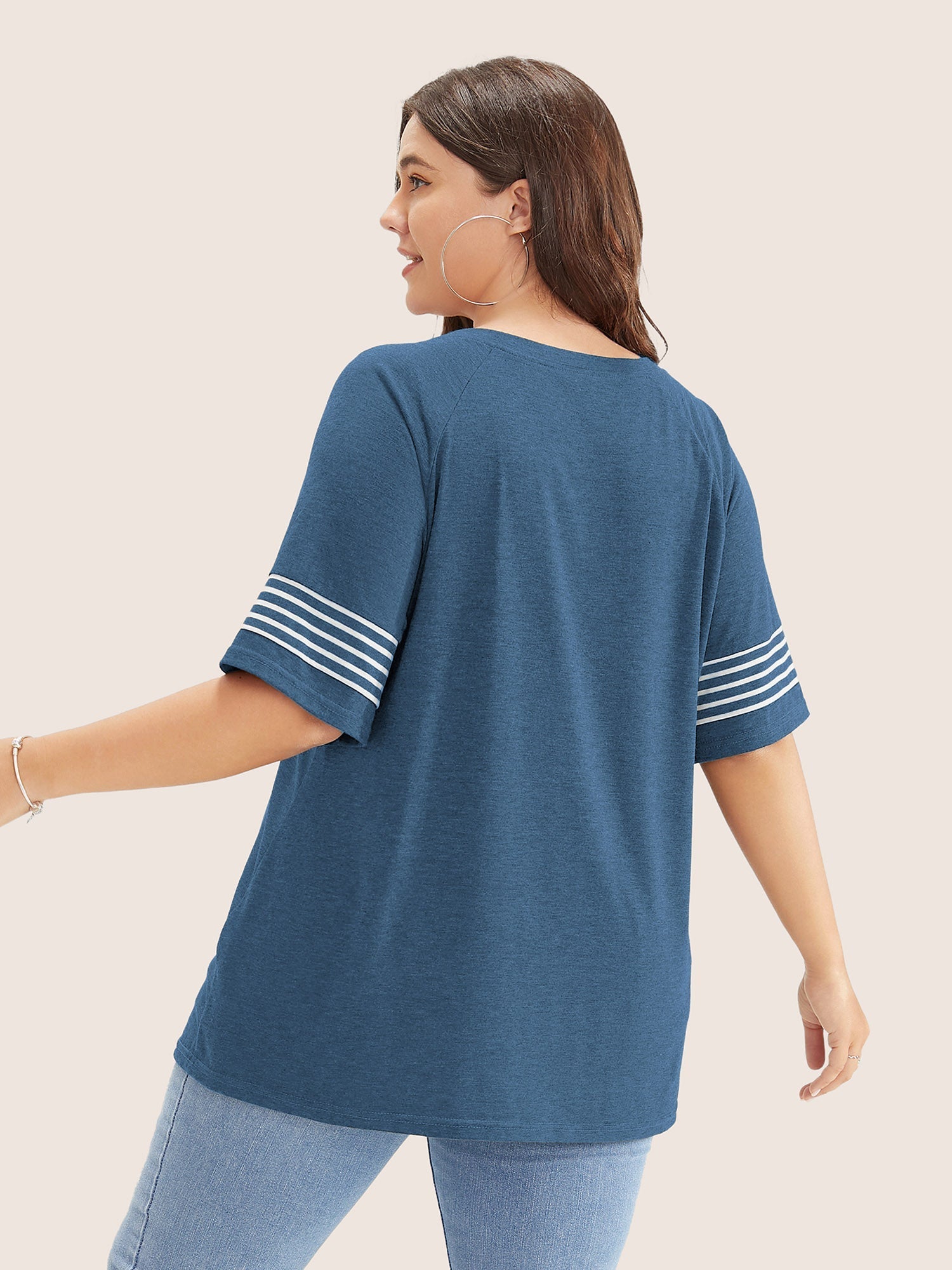 Striped Contrast Raglan Sleeve Crew Neck T-shirt