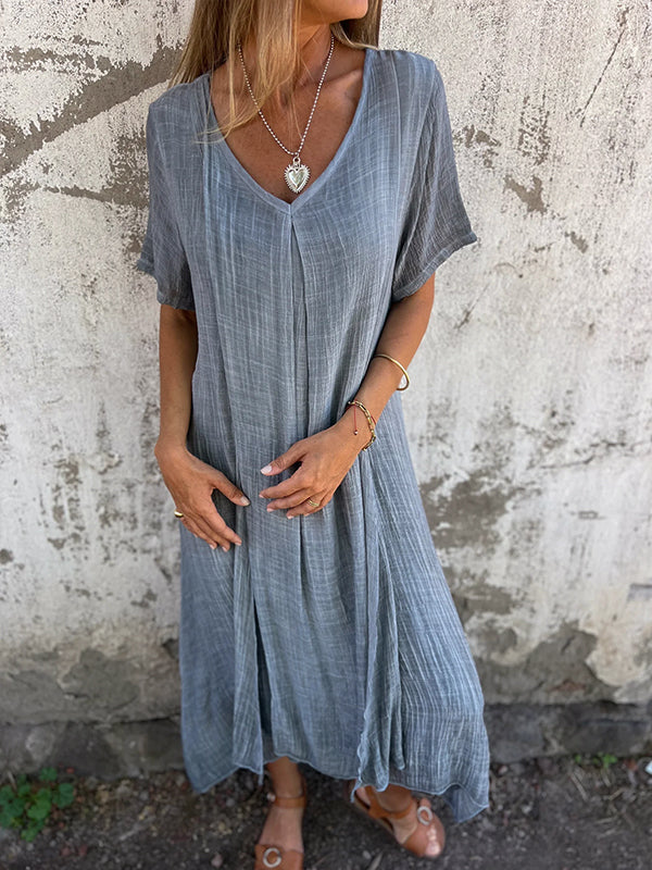 Wynter - Comfortable V-neck midi dress