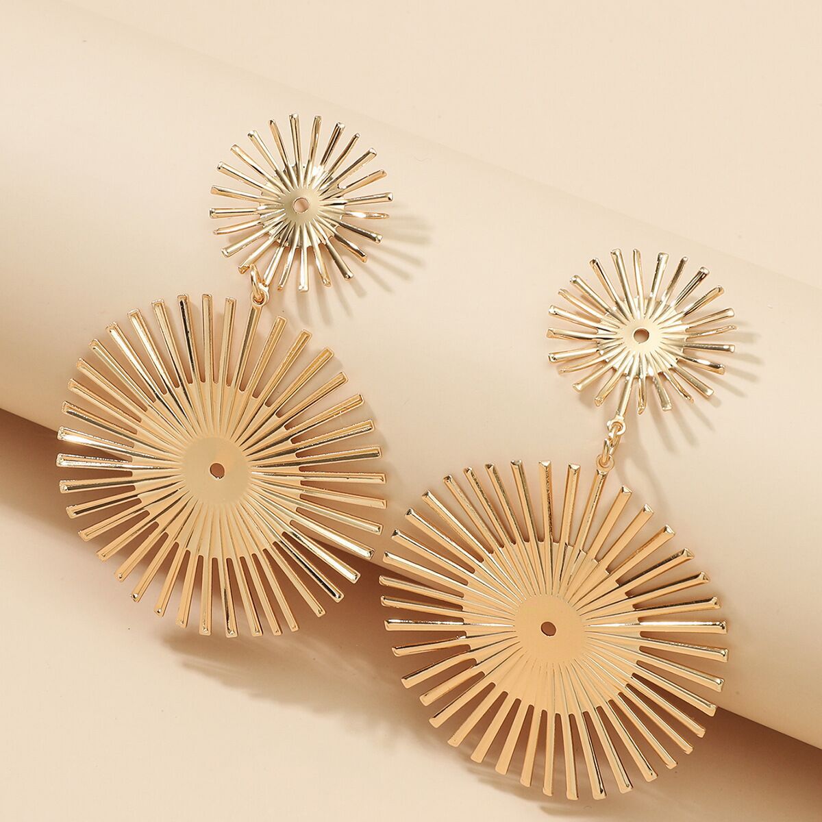 Exaggerated Irregular Sun Flower Earrings