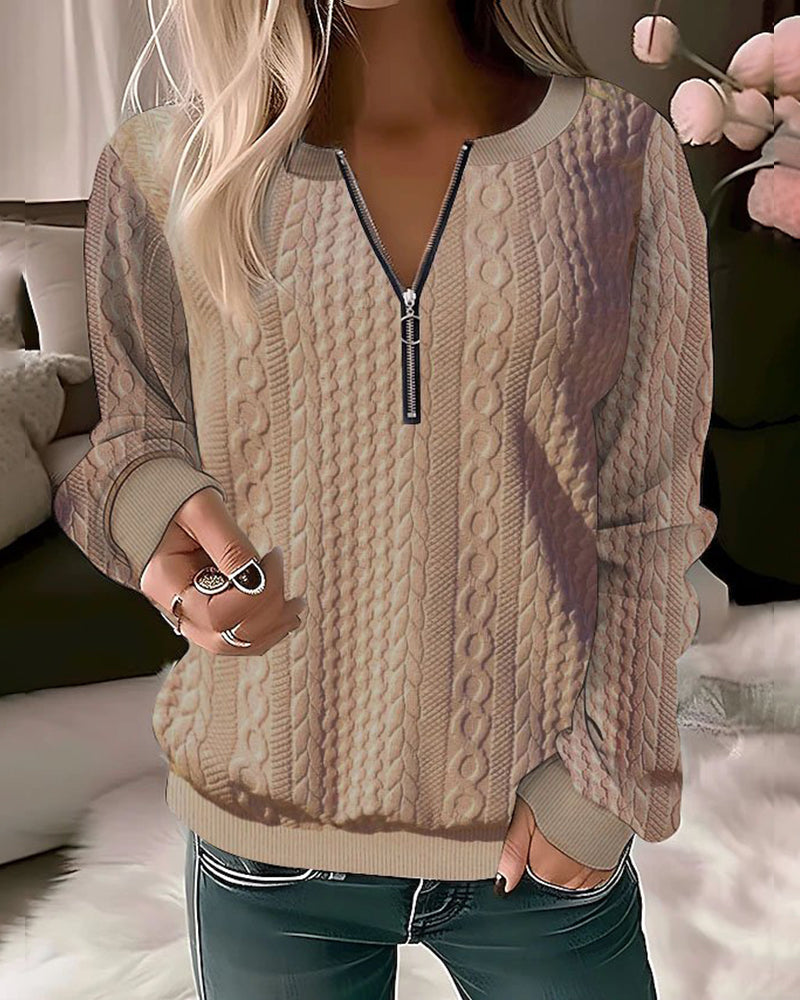 Single-coloured pullover with zip