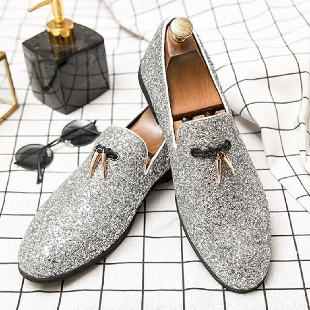 Vega - Elegant slip-on shoes with glitter and tassels