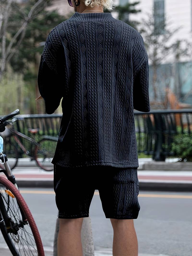 Andrew – set consisting of a comfortable V-neck knitted top and matching shorts