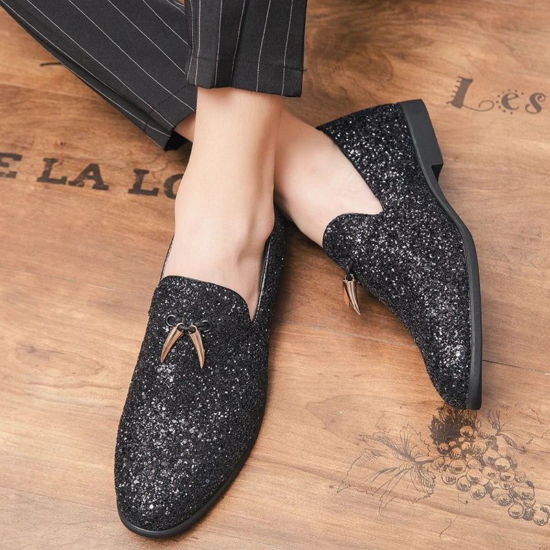 Vega - Elegant slip-on shoes with glitter and tassels