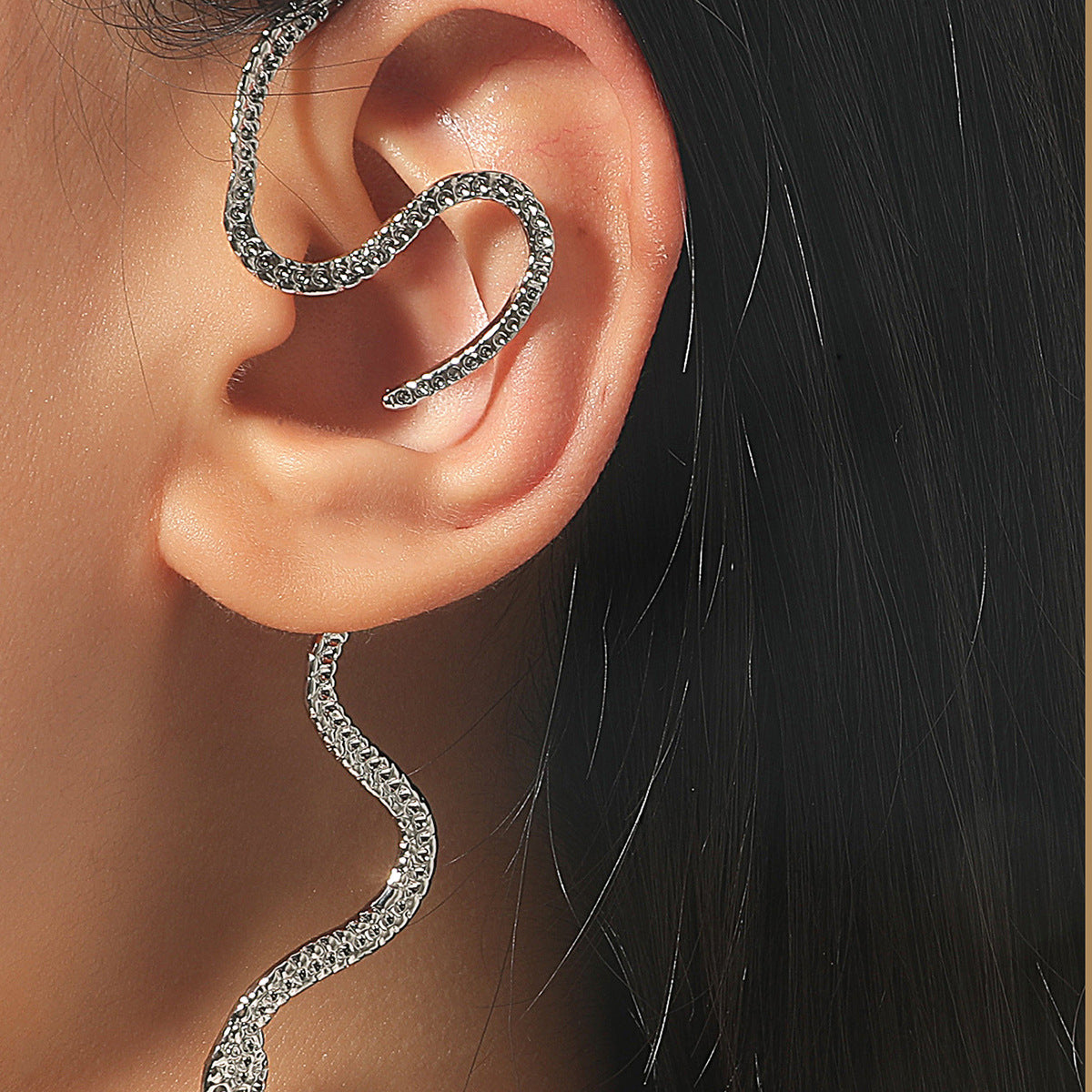 Retro one-piece snake earrings