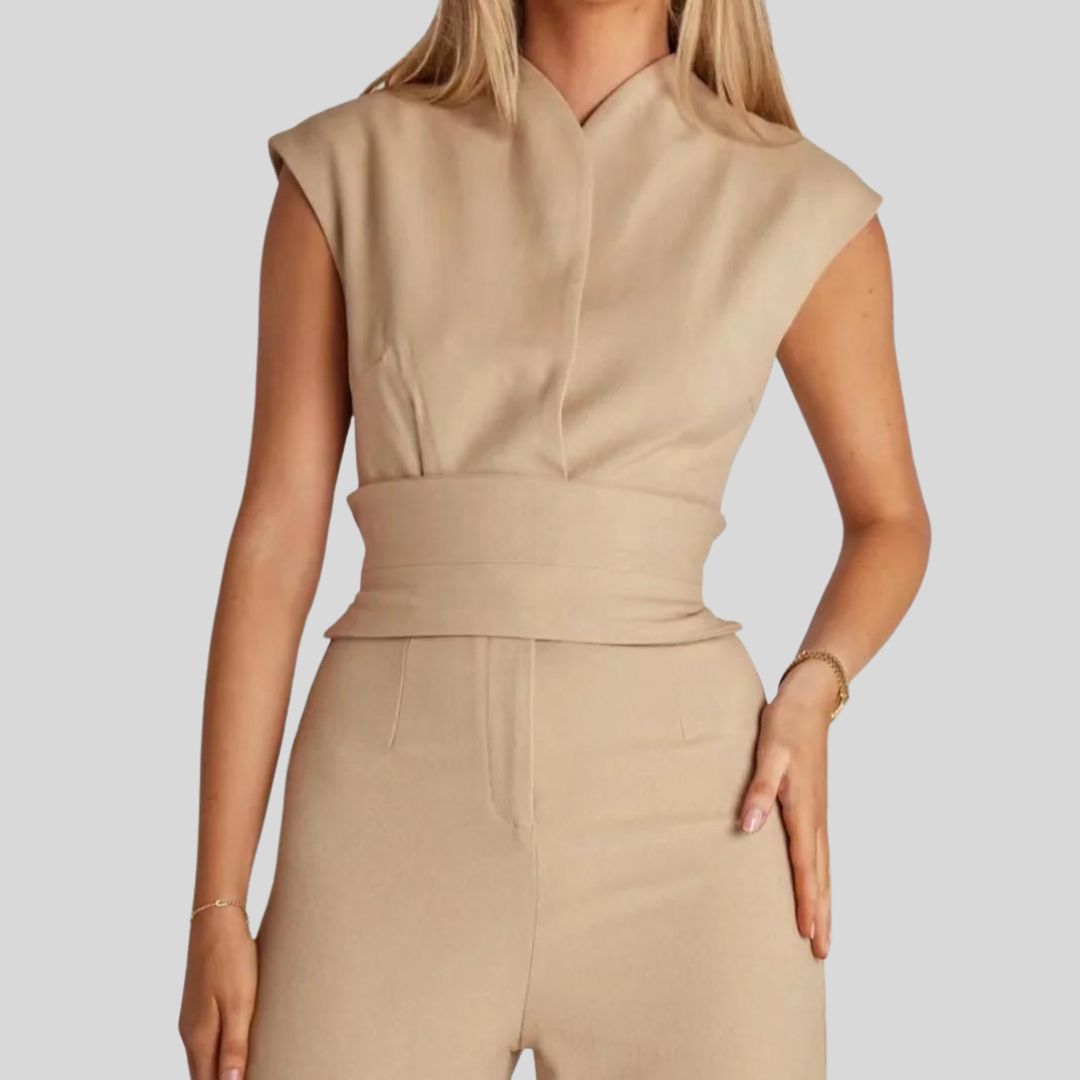 Bianca - Elegant sleeveless jumpsuit with waist cinching