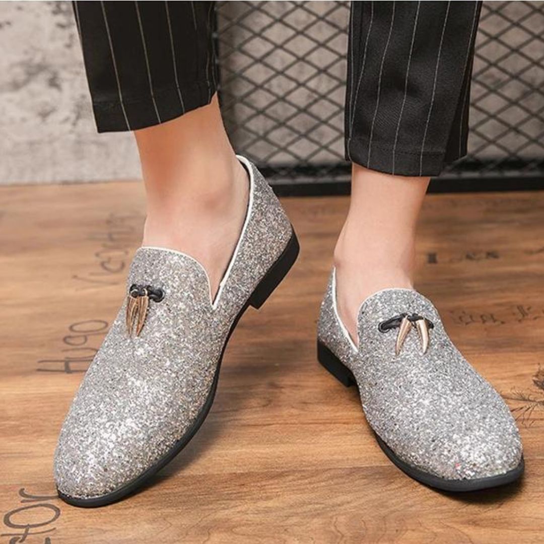 Vega - Elegant slip-on shoes with glitter and tassels