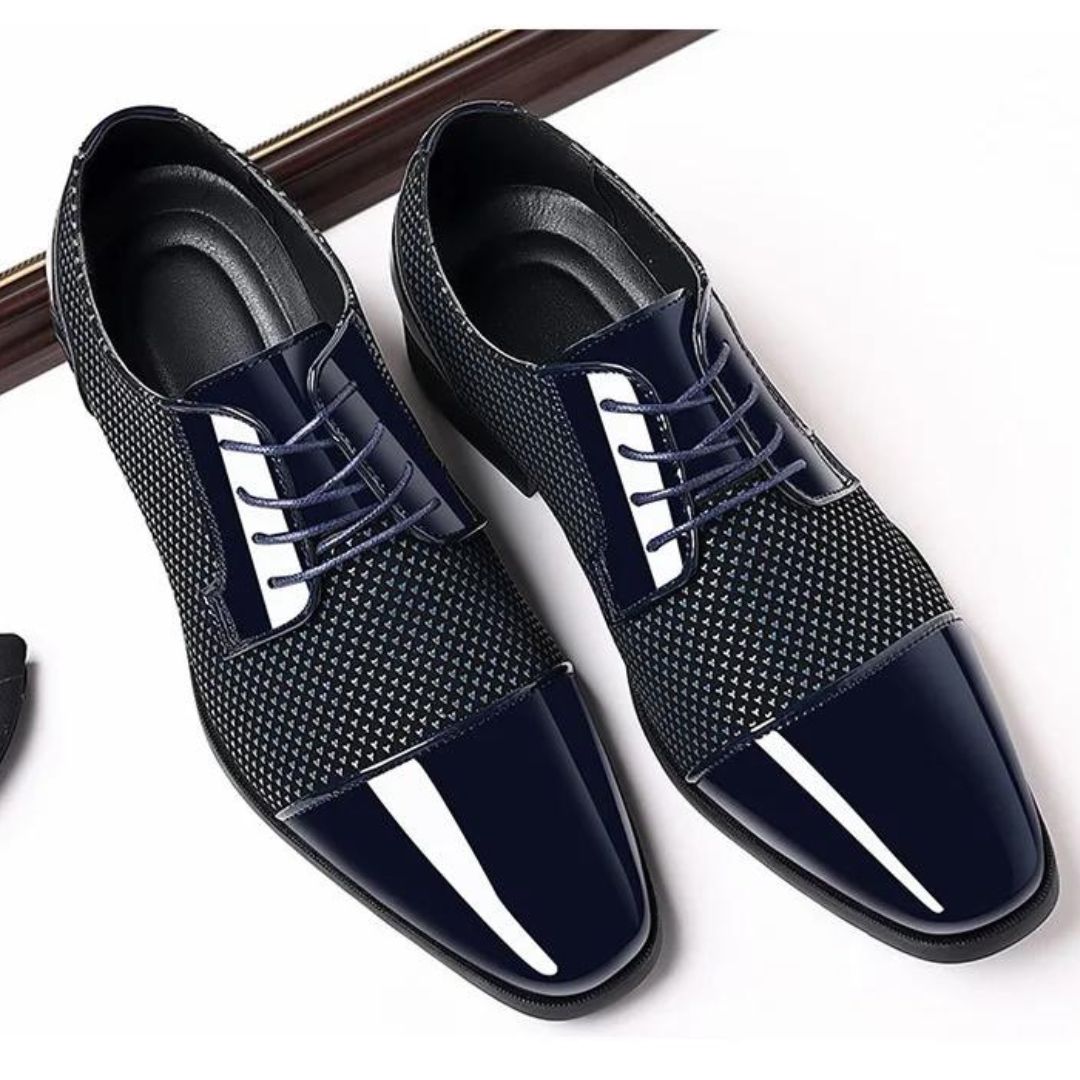 Altair - Lace-up shoes with textured surface