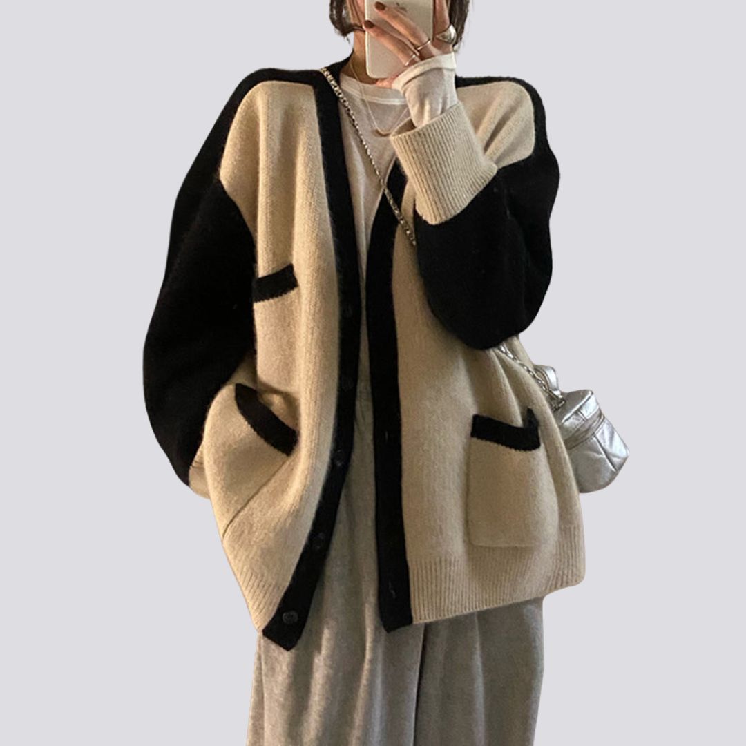 Emery - Oversized knitted cardigan with contrasting cuffs