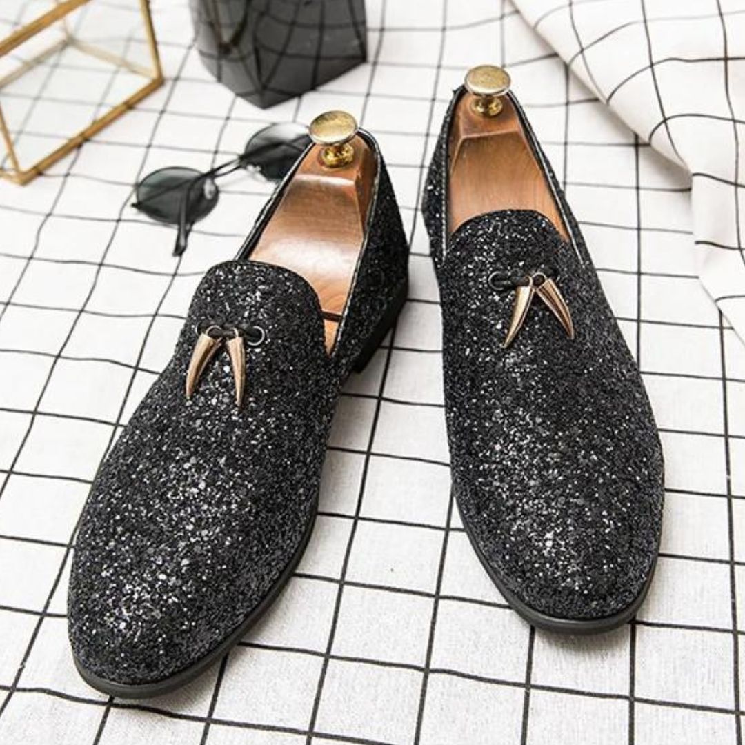 Vega - Elegant slip-on shoes with glitter and tassels