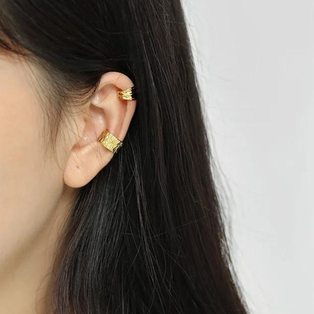 Zara - Structured huggie earrings