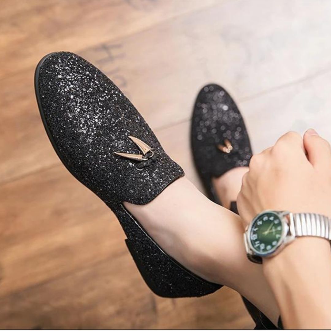 Vega - Elegant slip-on shoes with glitter and tassels