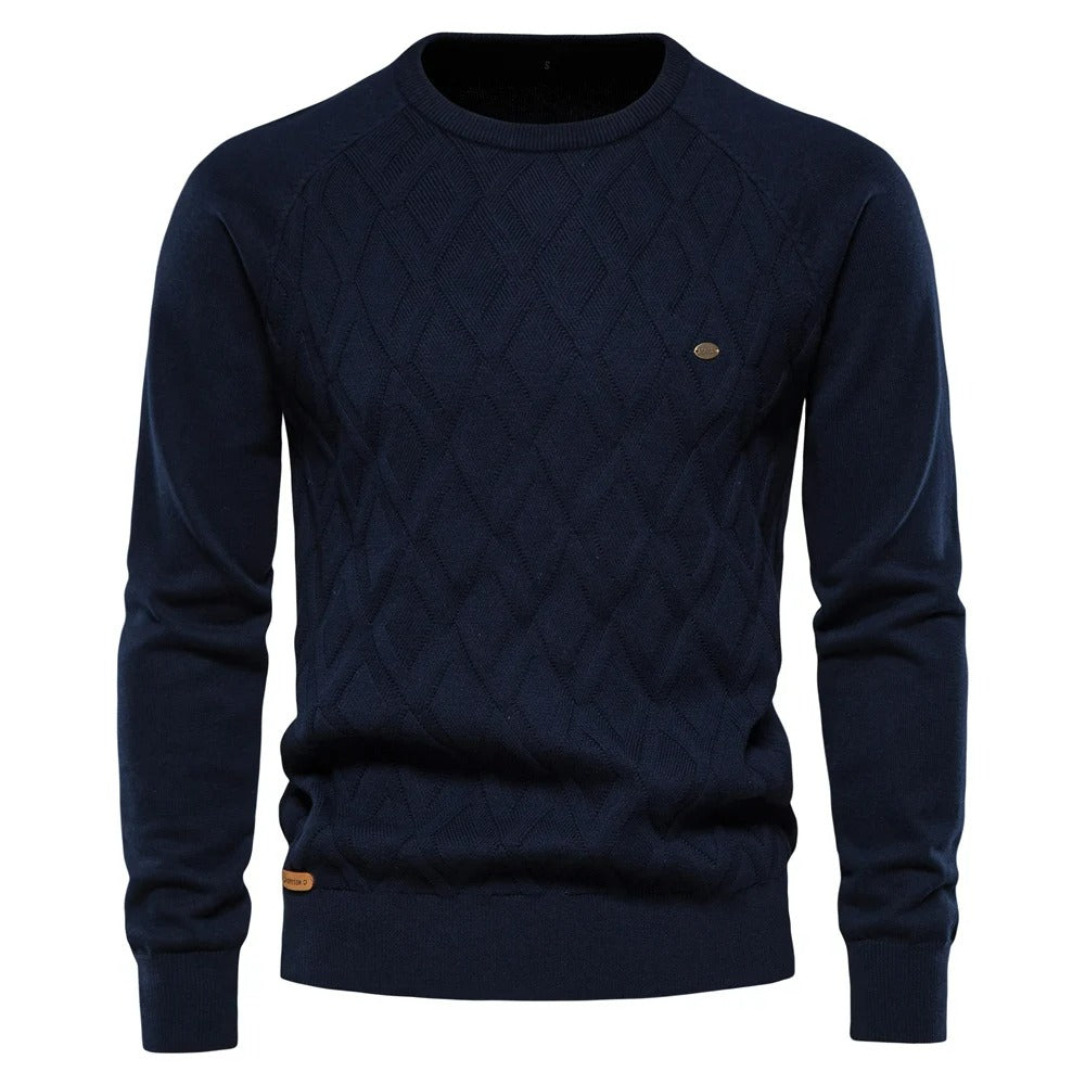 Fashionable knitted warm jumpers for men